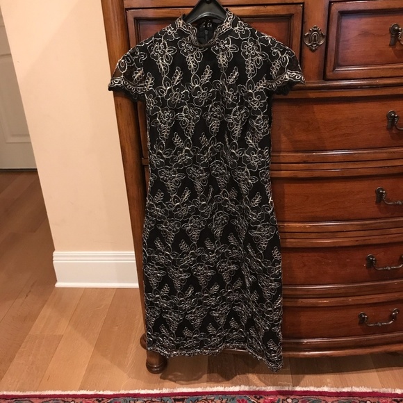 Dress - Picture 2 of 2